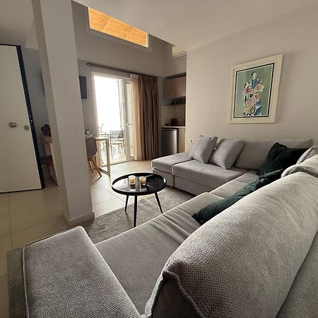Stylish Studio Apartment - 8F House Kalamata Exterior foto